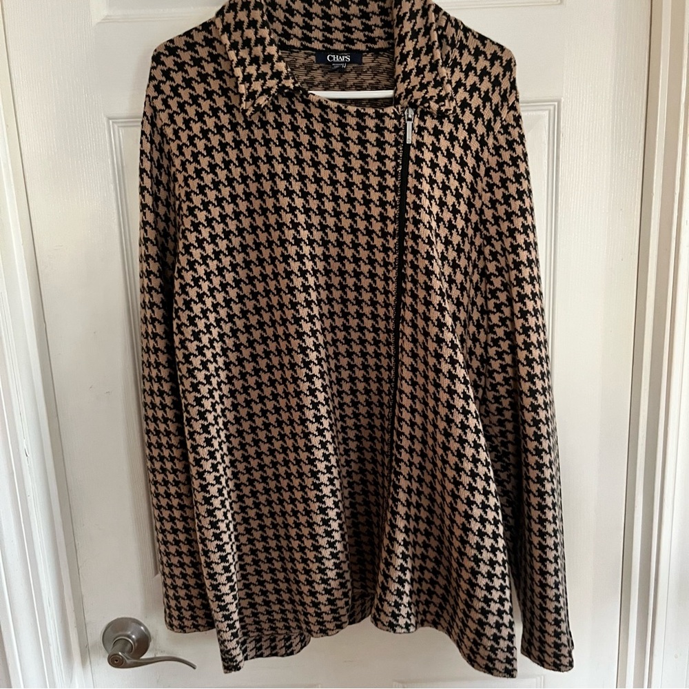 Chaps Women’s size 2X houndstooth sweater jacket